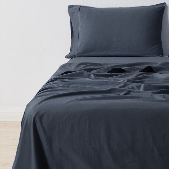 NEW Calvin Klein Grey 100% Cotton Sateen Sheet Set, Twin - Picture 2 of 12